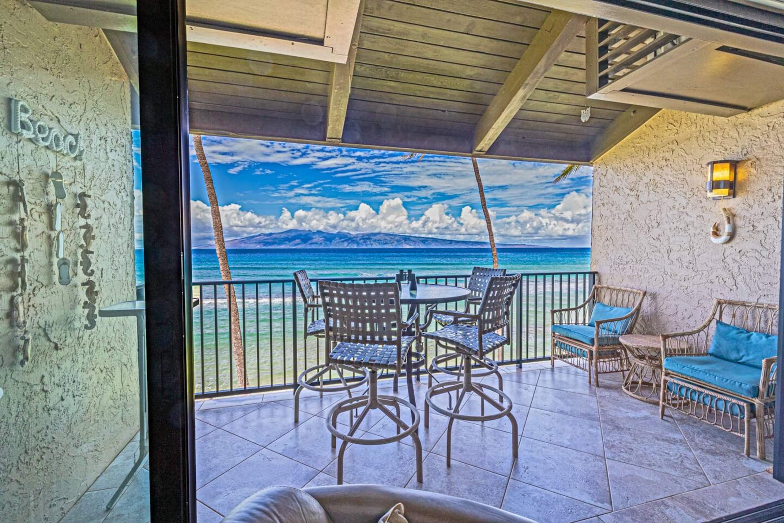 Condo in Lahaina · ★4.87 · 3 bedrooms · 5 beds · 2 baths - Image 4