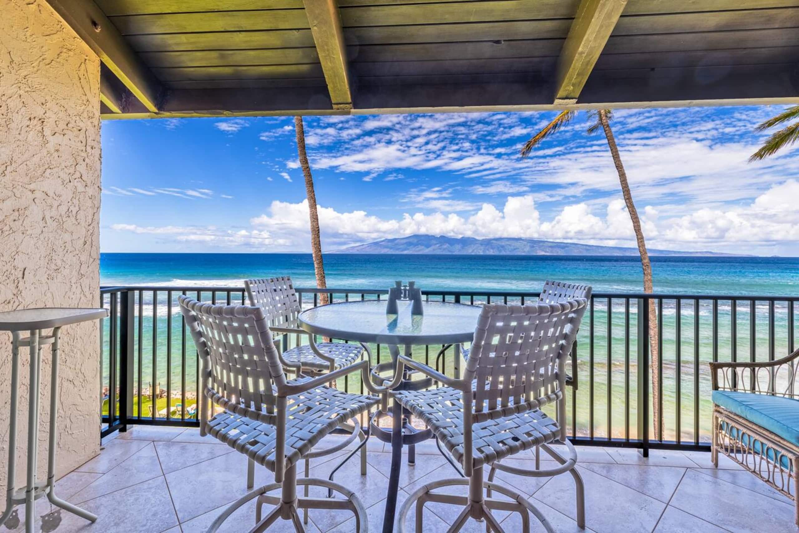 Condo in Lahaina · ★4.87 · 3 bedrooms · 5 beds · 2 baths - Image 3