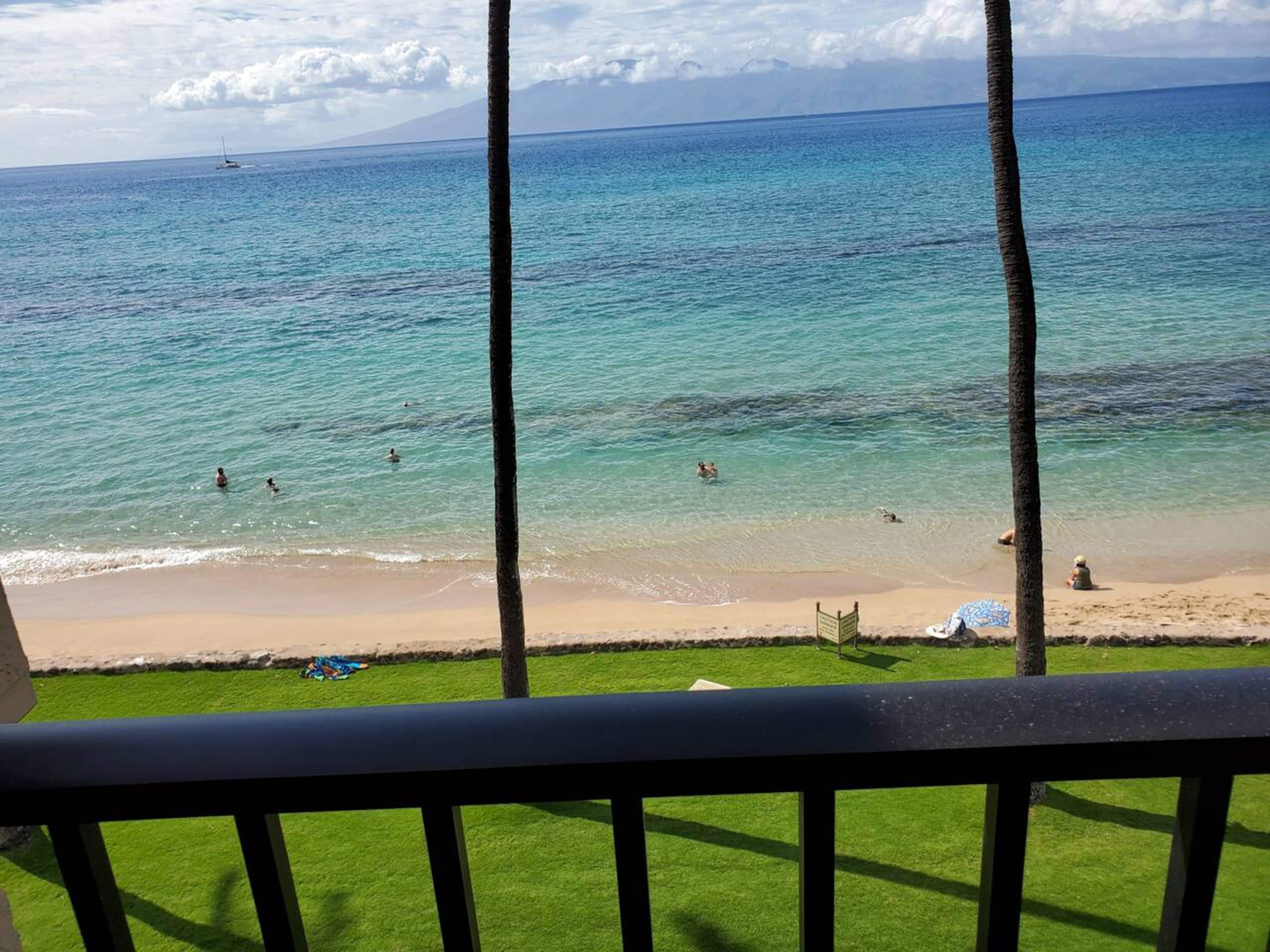 Condo in Lahaina · ★4.87 · 3 bedrooms · 5 beds · 2 baths - Image 43