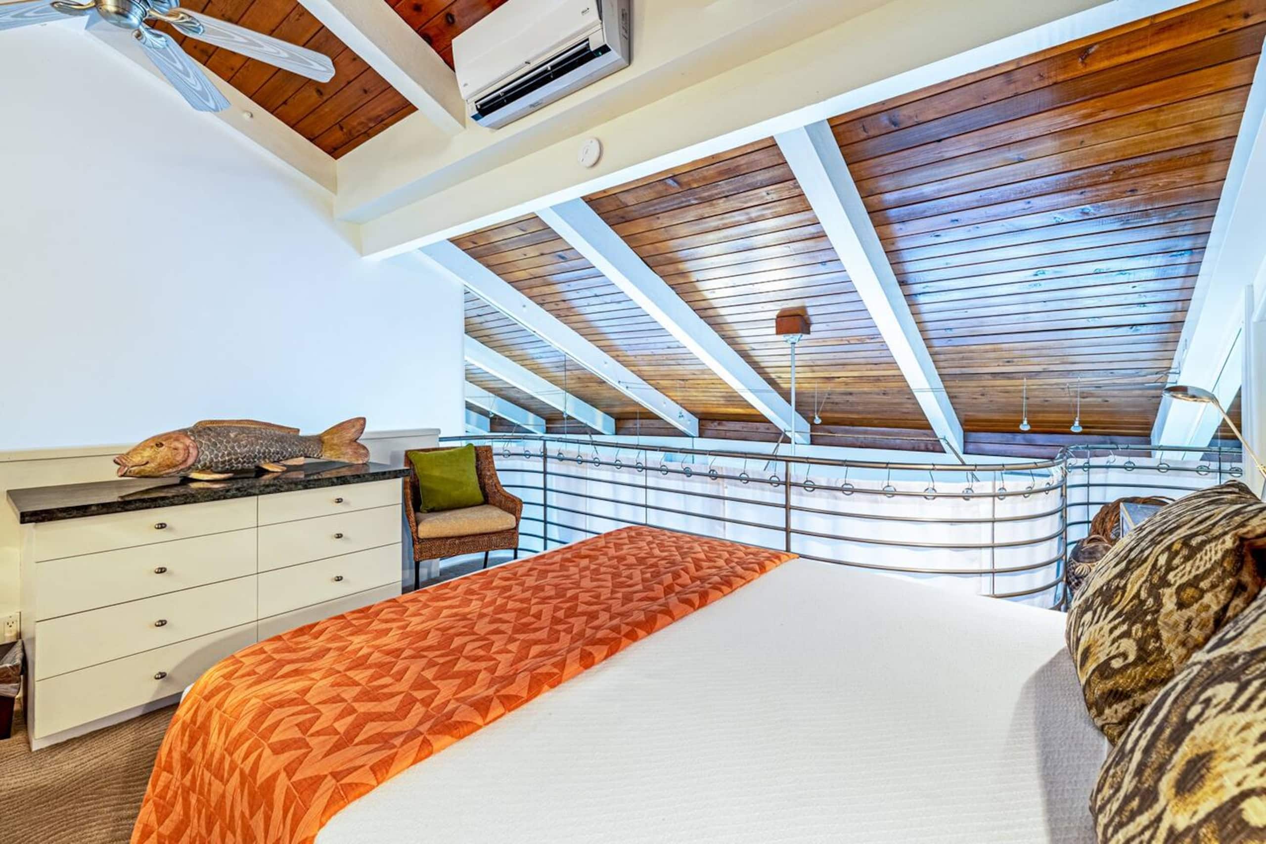 Condo in Lahaina · ★4.87 · 3 bedrooms · 5 beds · 2 baths - Image 35
