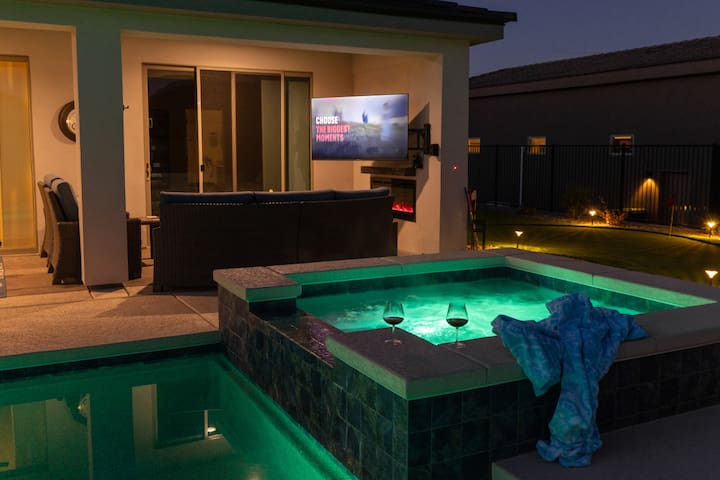 Lazy Boy Manor BL991940 by J and Amy gallery image 2