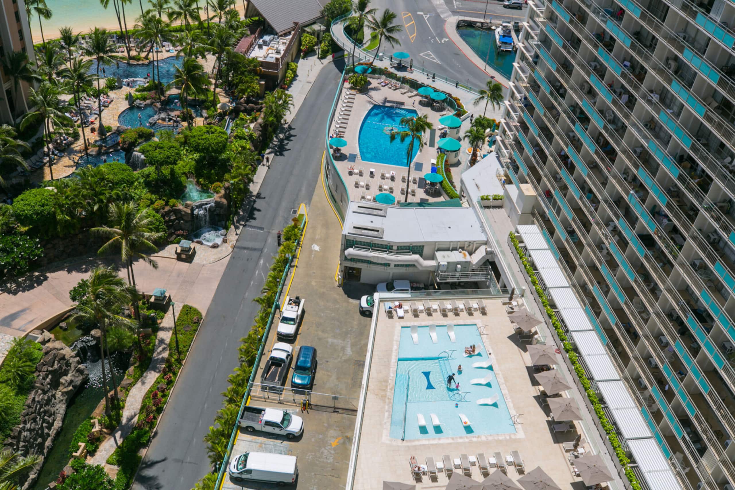 Condo in Honolulu · ★4.8 · Studio · 1 private bath - Image 30