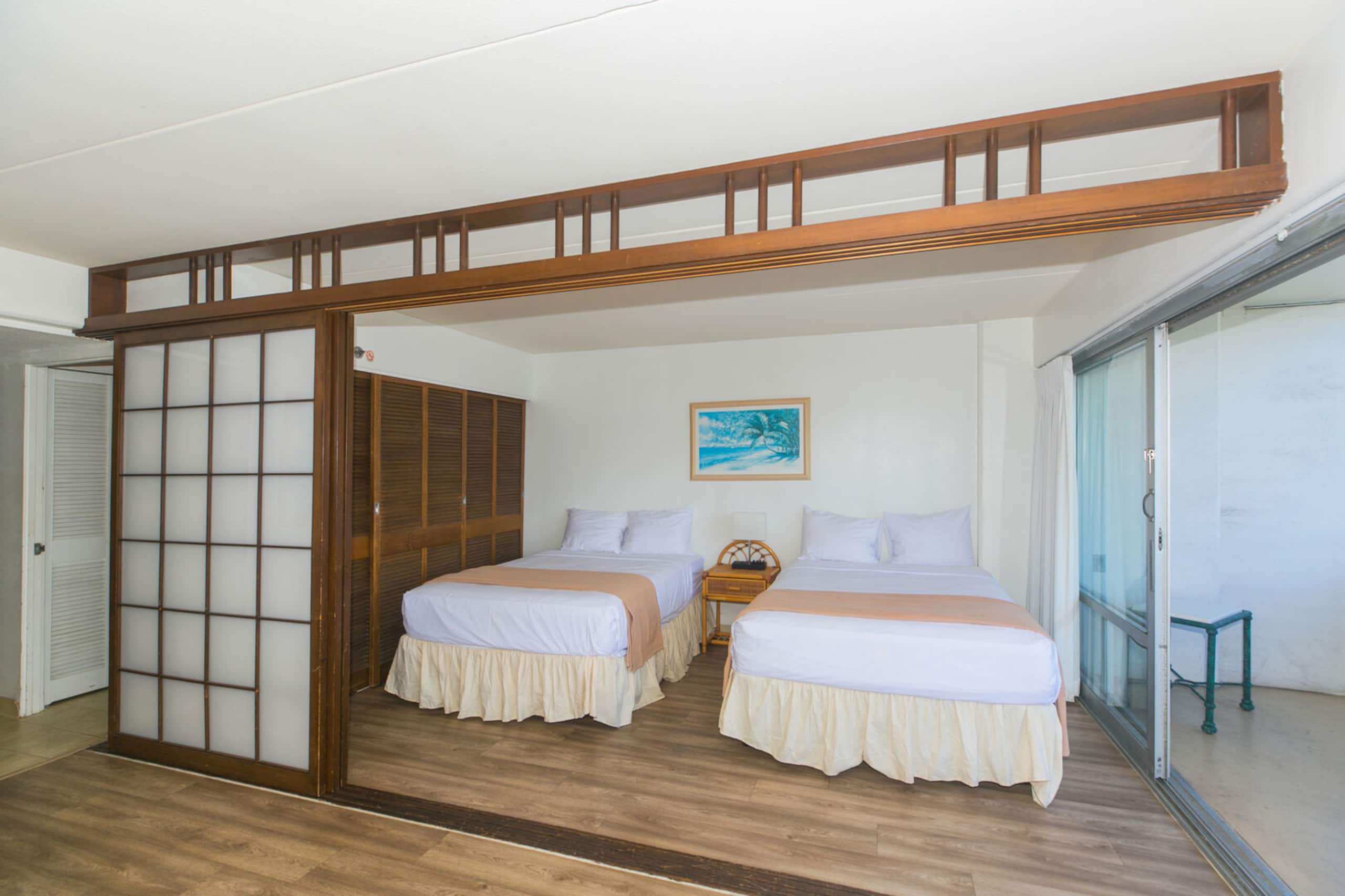 Condo in Honolulu · ★4.8 · Studio · 1 private bath - Image 5
