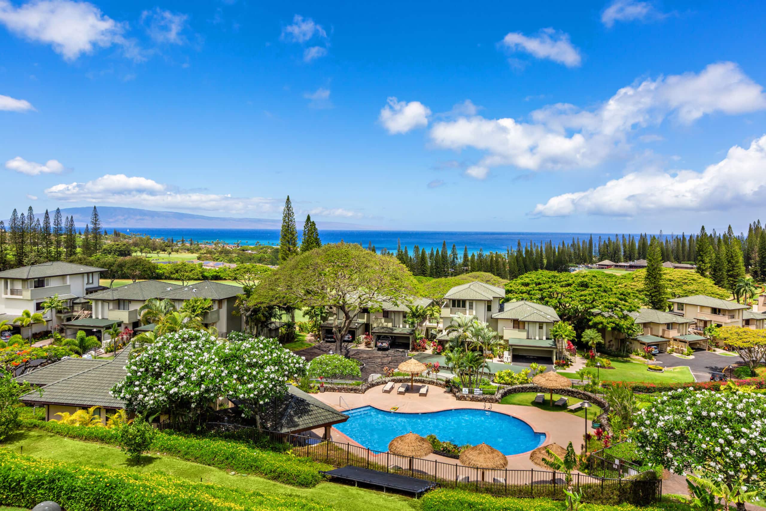 Condo in Lahaina · ★4.65 · 2 bedrooms · 4 beds · 2 baths - Image 39