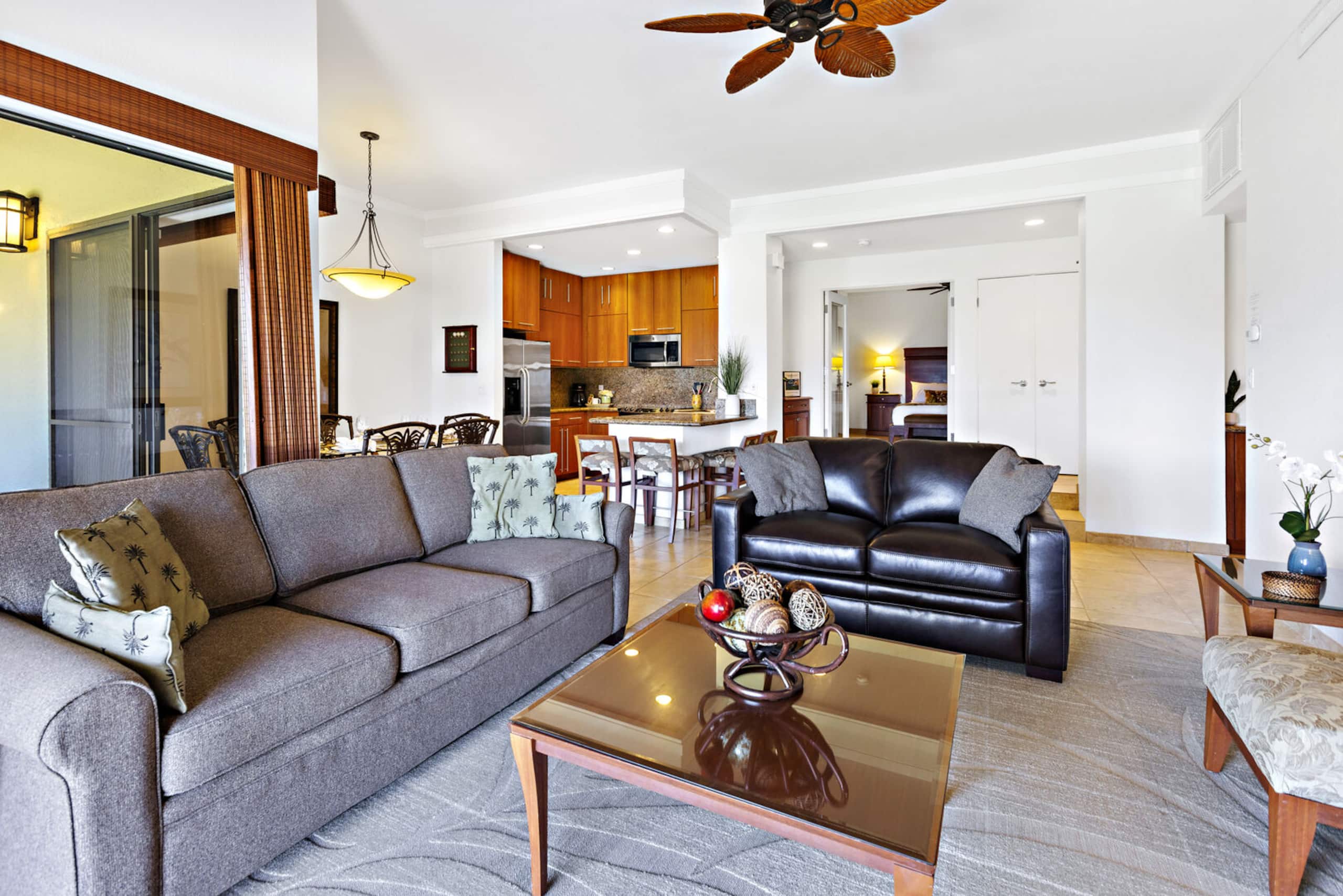 Condo in Lahaina · ★4.65 · 2 bedrooms · 4 beds · 2 baths - Image 4