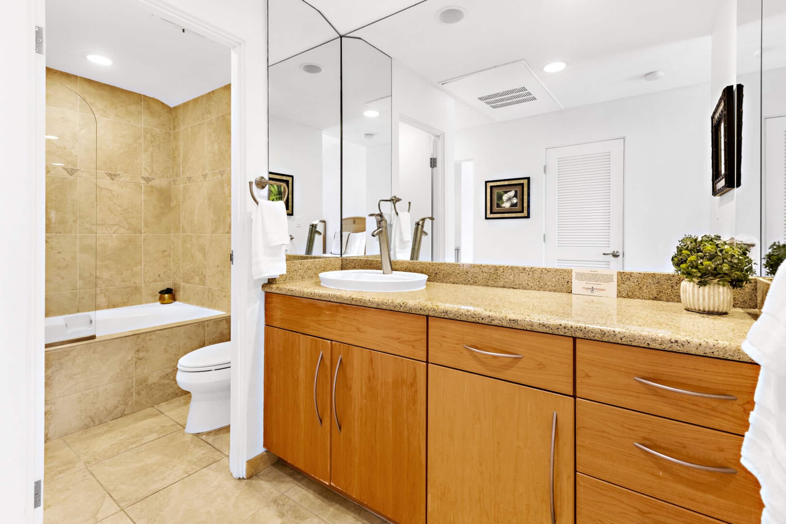 Condo in Lahaina · ★4.65 · 2 bedrooms · 4 beds · 2 baths - Image 29