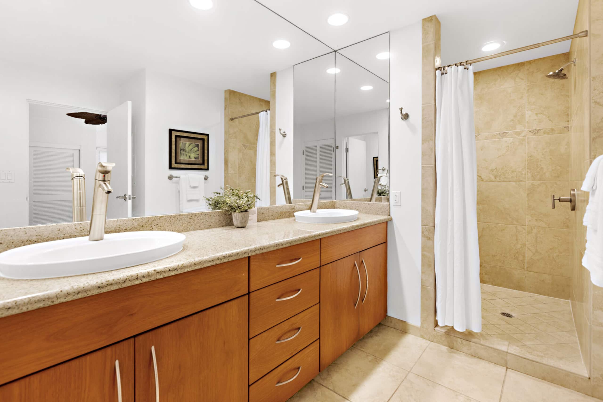 Condo in Lahaina · ★4.65 · 2 bedrooms · 4 beds · 2 baths - Image 20