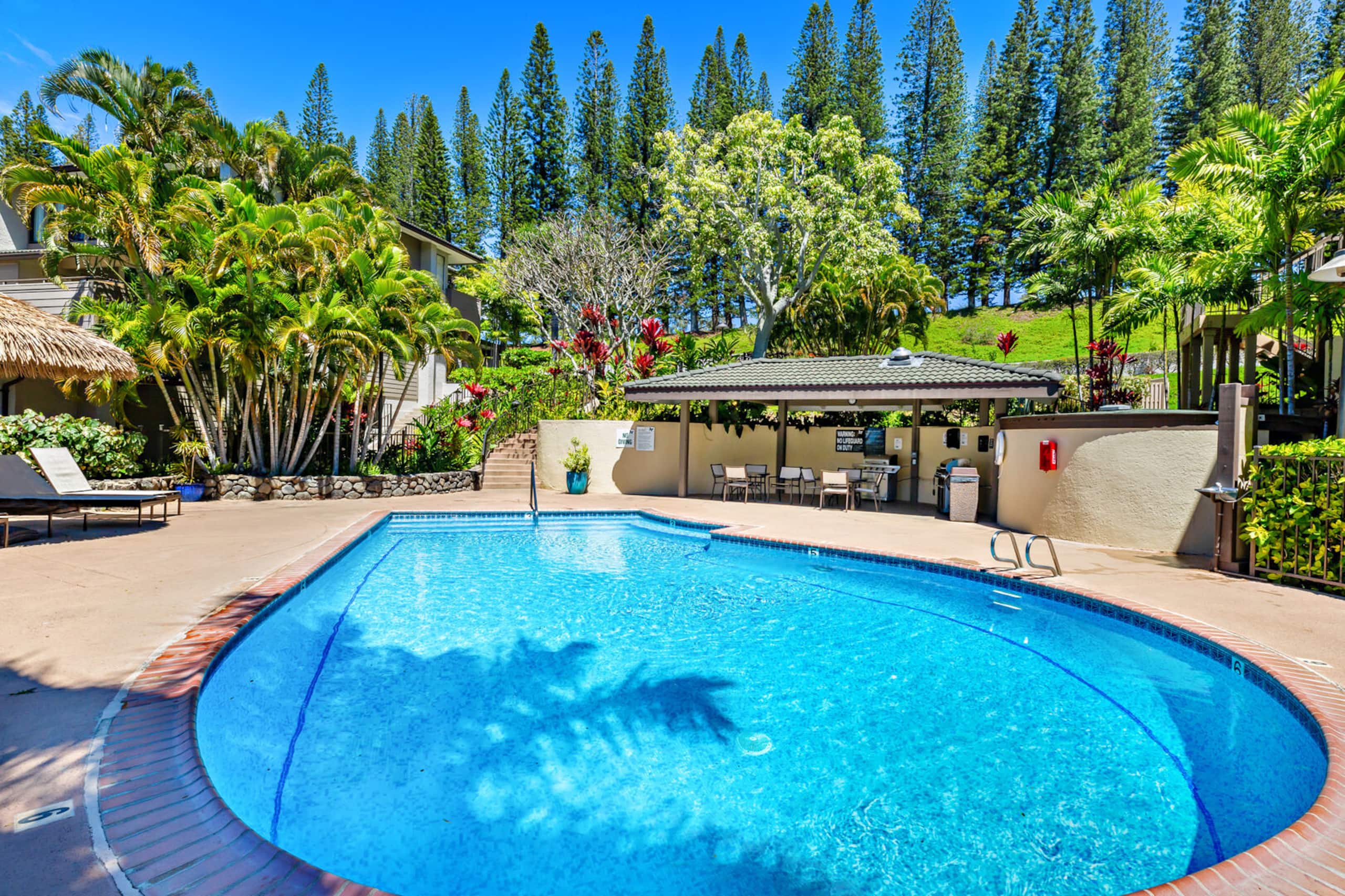 Condo in Lahaina · ★4.65 · 2 bedrooms · 4 beds · 2 baths - Image 36
