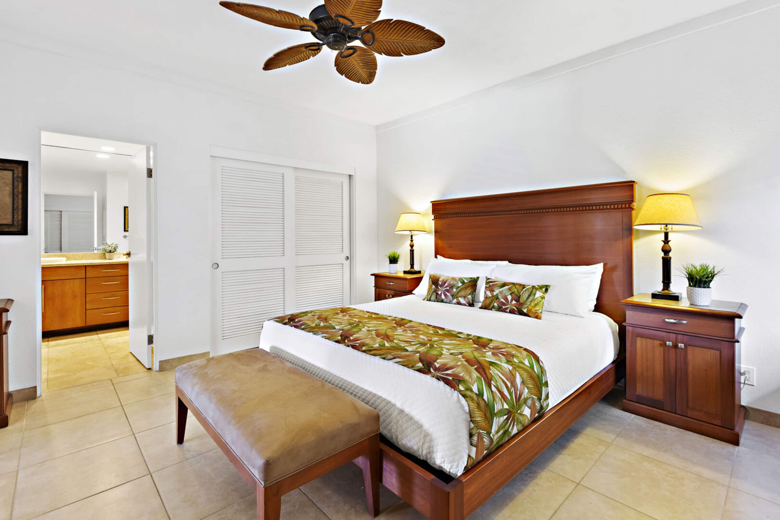 Condo in Lahaina · ★4.65 · 2 bedrooms · 4 beds · 2 baths - Image 16