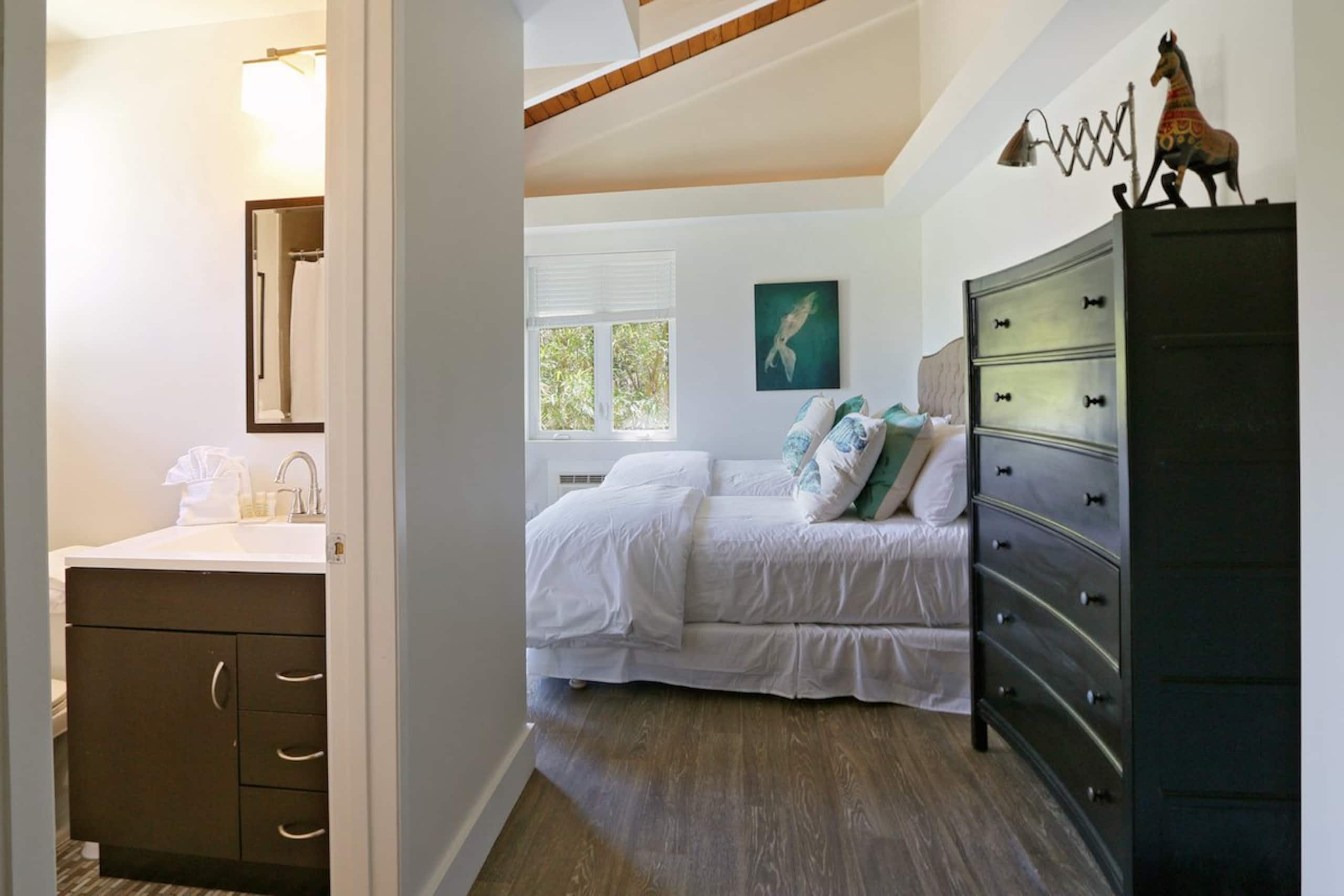 Home in Kihei · ★4.89 · 4 bedrooms · 8 beds · 6 private baths - Image 4