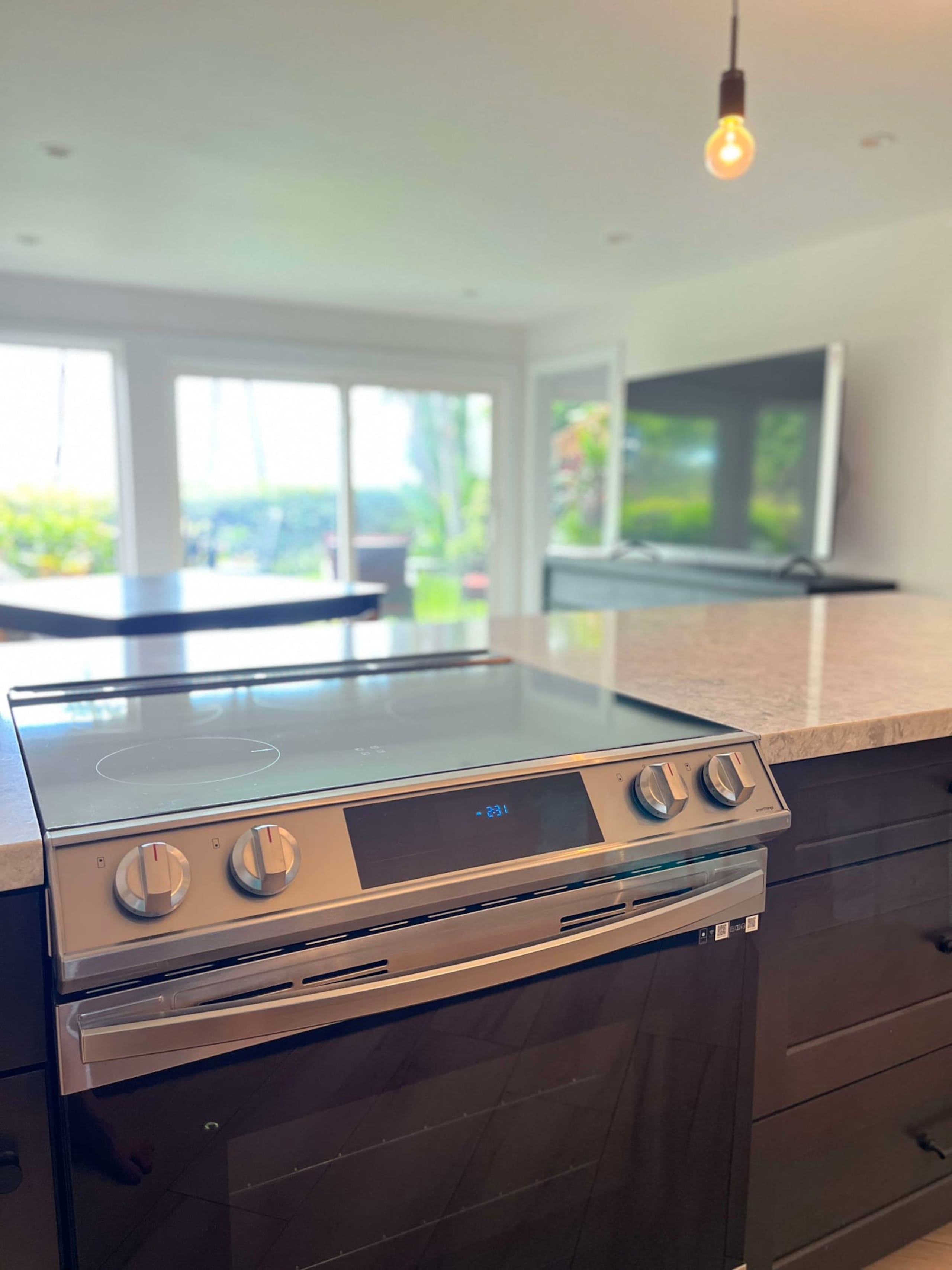 Condo in Wailuku · ★4.98 · 2 bedrooms · 4 beds · 2 private baths - Image 22