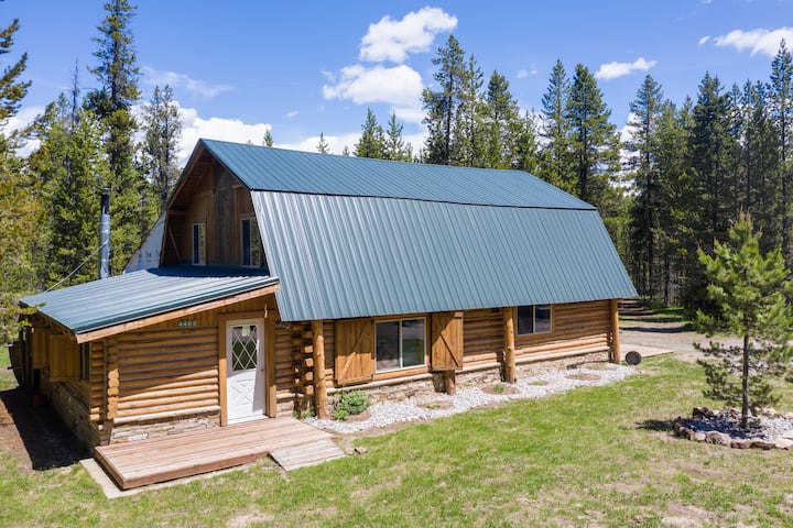 Kabino: Sleeps 20 Commercial Kitchen Fire Pit Wifi Bunk Beds - Idaho
