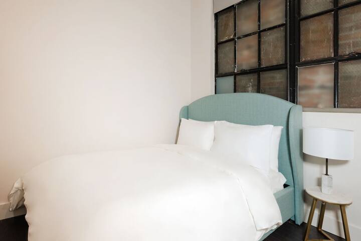 Sonder The Gallier | Spacious 4BR Apartment gallery image 4