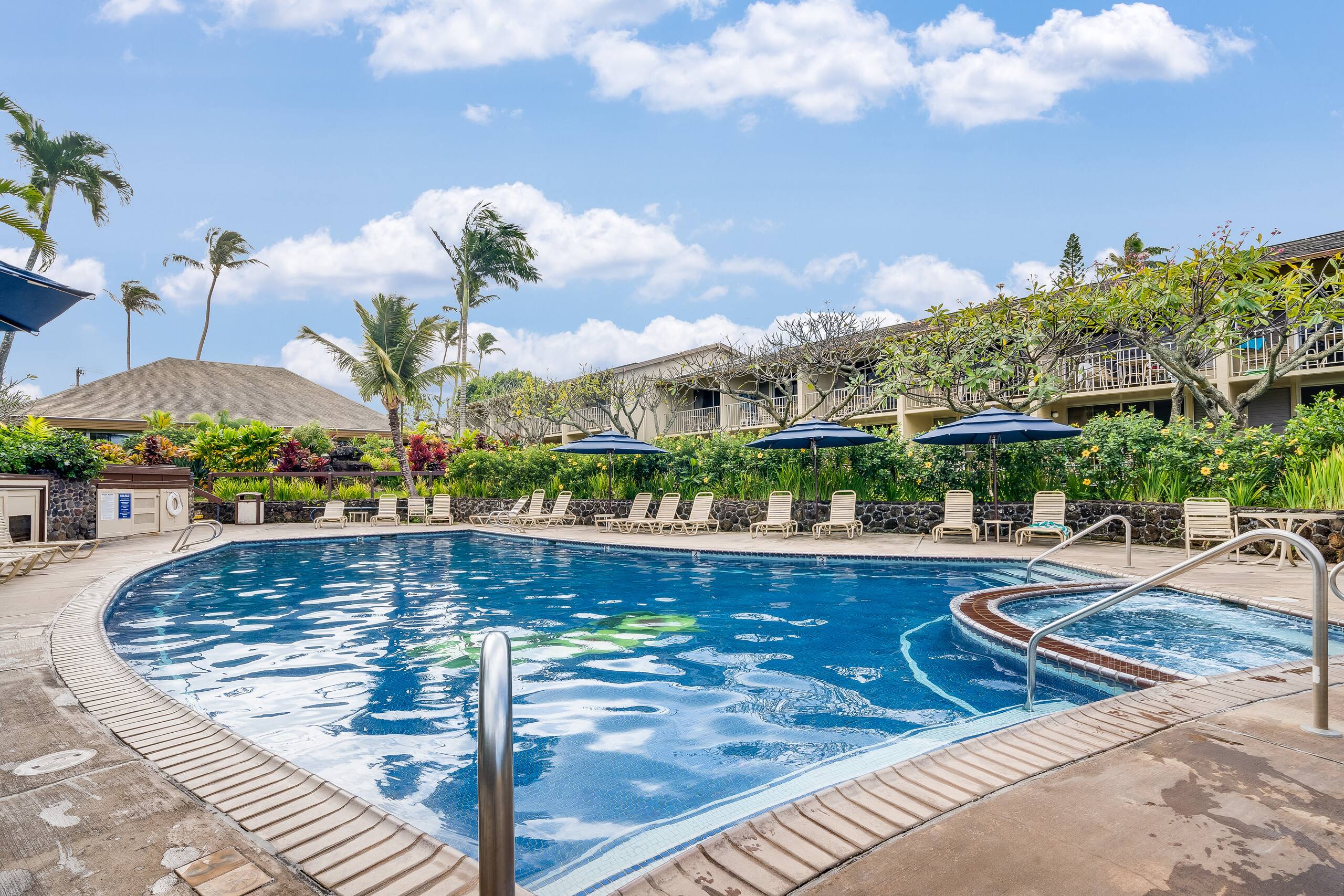 Condo in Lahaina · ★4.2 · 1 bedroom · 2 beds · 1 bath - Image 28
