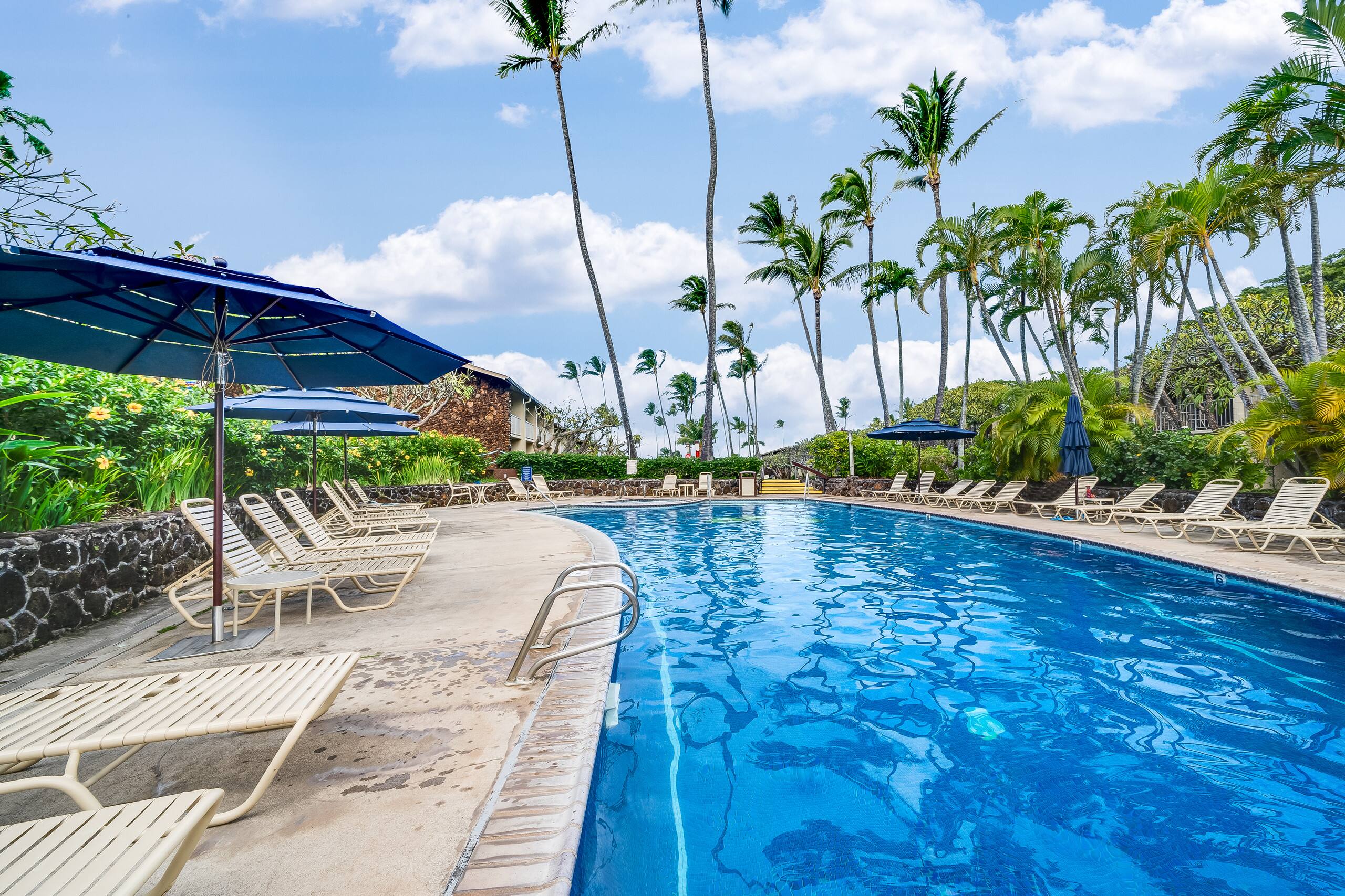 Condo in Lahaina · ★4.2 · 1 bedroom · 2 beds · 1 bath - Image 26