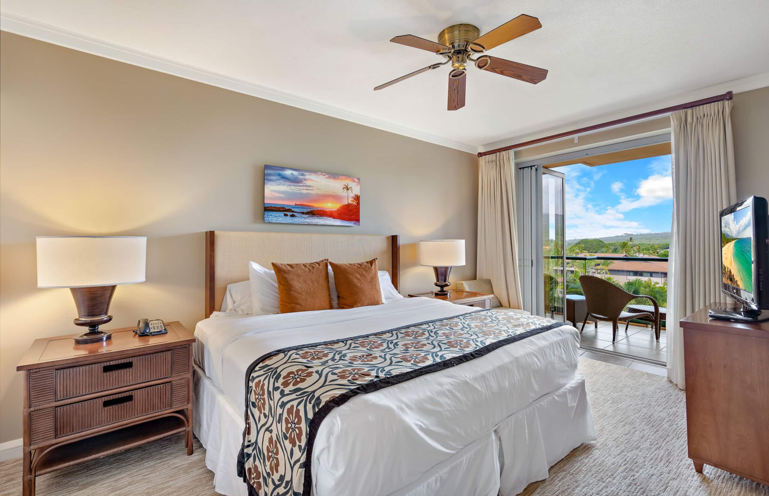 Condo in Lahaina · ★4.47 · 1 bedroom · 2 beds · 1 bath - Image 11