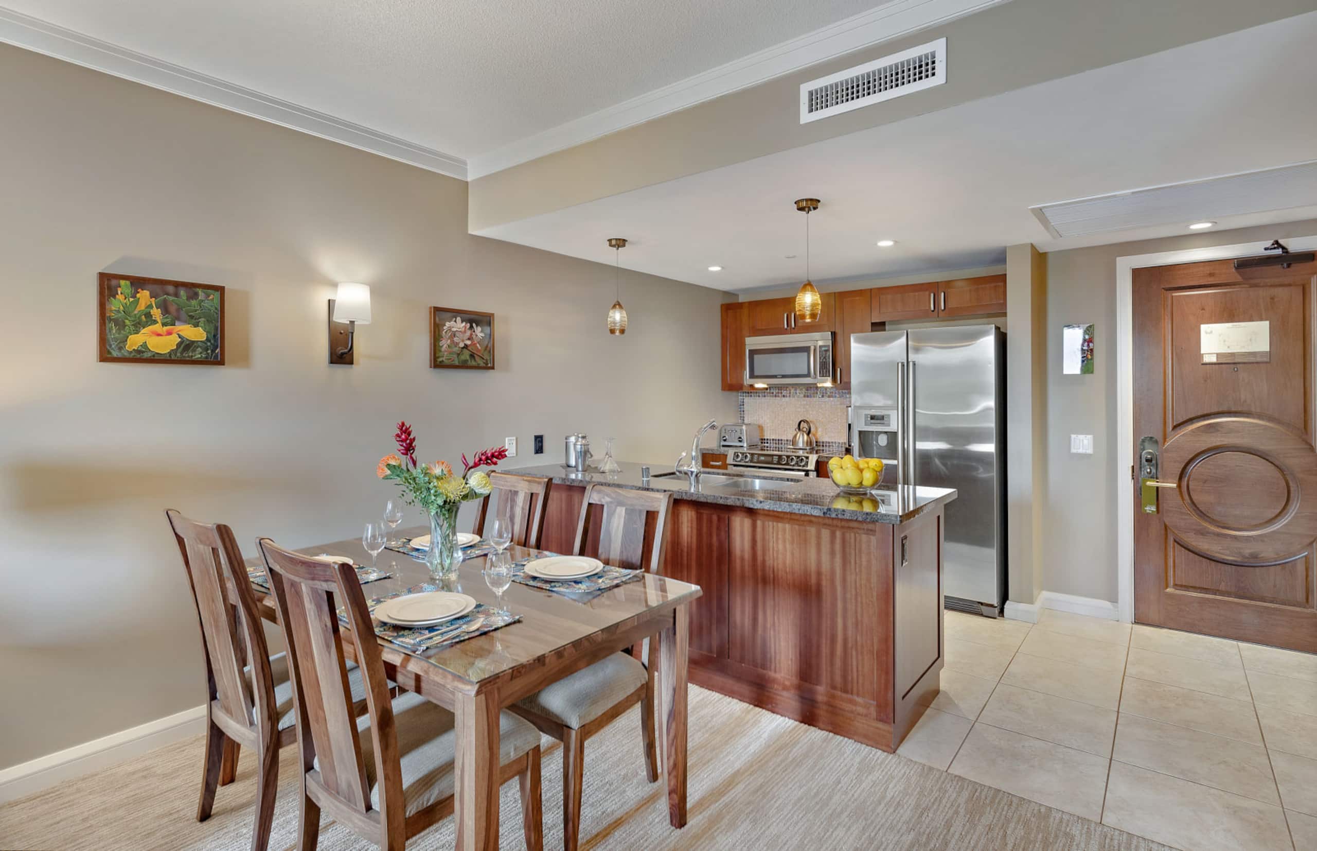 Condo in Lahaina · ★4.47 · 1 bedroom · 2 beds · 1 bath - Image 7
