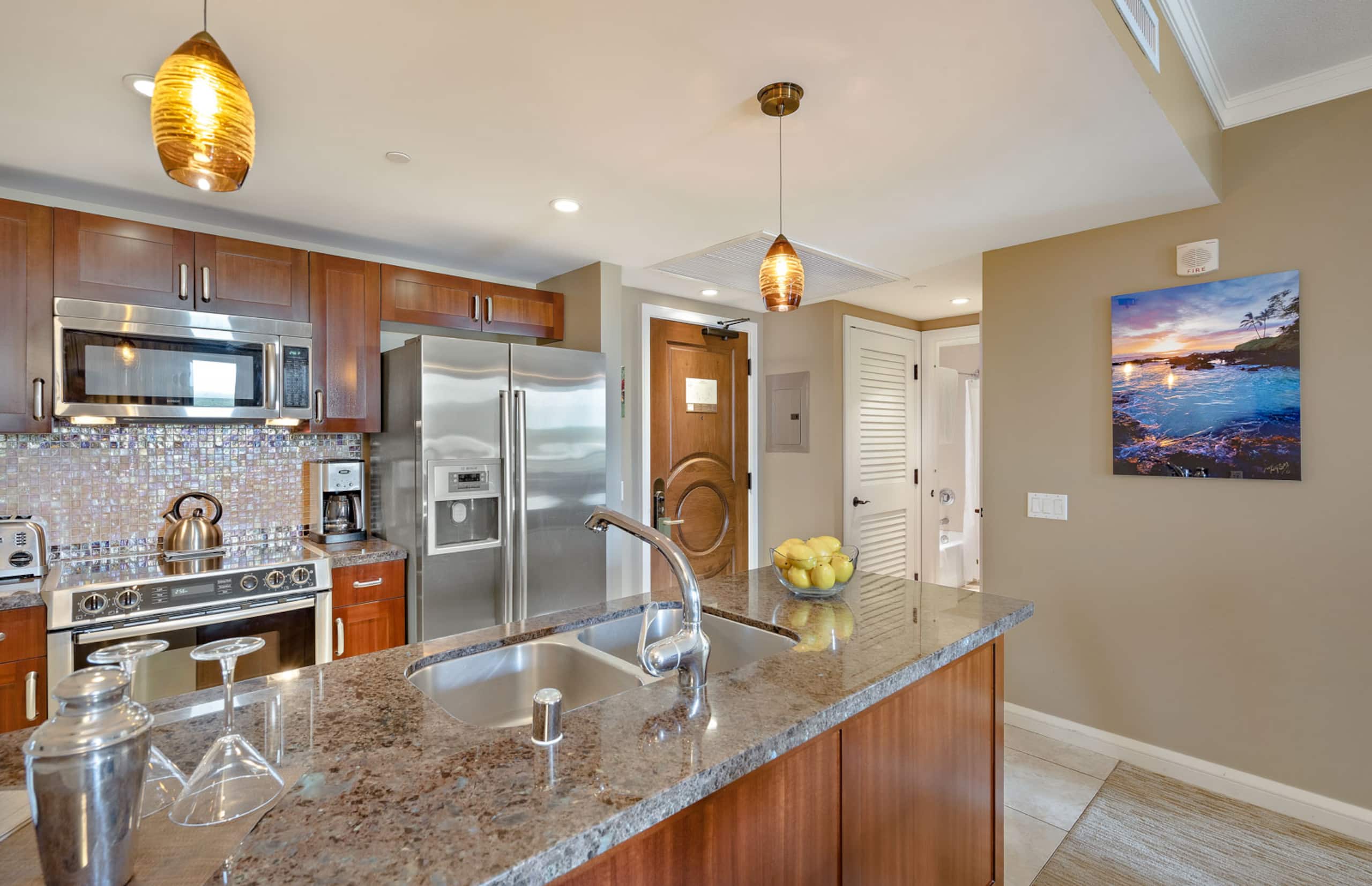 Condo in Lahaina · ★4.47 · 1 bedroom · 2 beds · 1 bath - Image 6