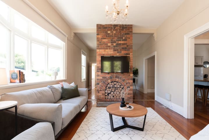 Gorgeous on Galvin: Close to Town Yet A Mile Away