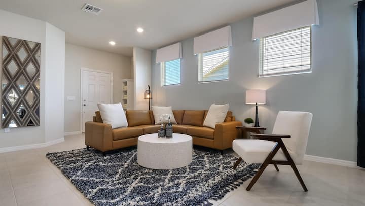 Promo Captivating 5 Br Villa With Pool,resort - By - Florida