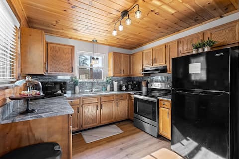 Papa Bear cabin in Pigeon Forge - Photo 4