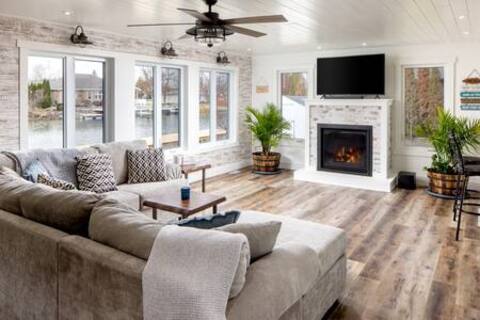 Waterfront Cottage with Hot Tub & Games Room