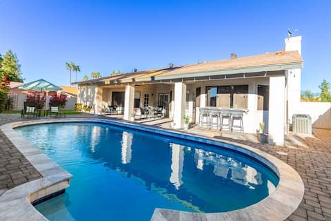 Successful Airbnb property: Four BR Modern Tempe Oasis|Heated Pool + Game Room in Tempe