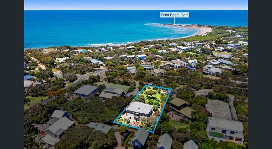 Roadknight Seventh Beach House gallery image 3