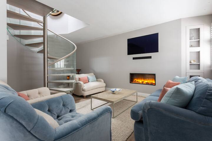 Bathurst Mews II by onefinestay gallery image 2