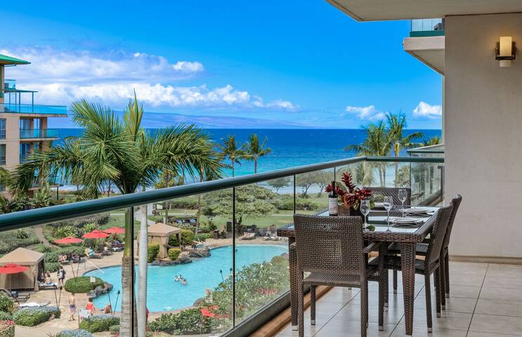 Maui Resort Rentals: Honua Kai 4th FLoor 4BR gallery image 2