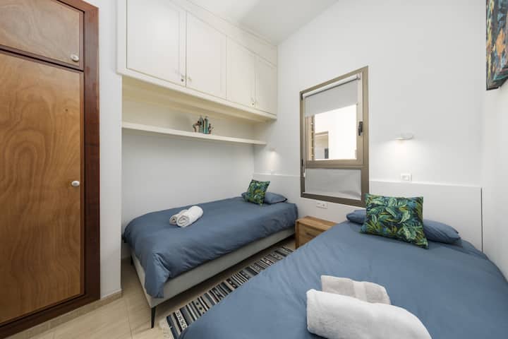 Втора спалня с две единични легла 