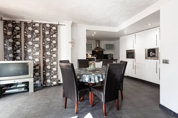 Penthouse la Riera gallery image 5