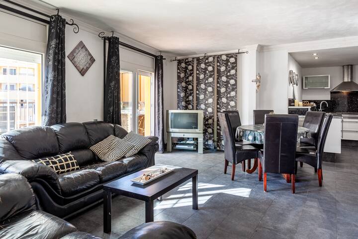 Penthouse la Riera gallery image 3