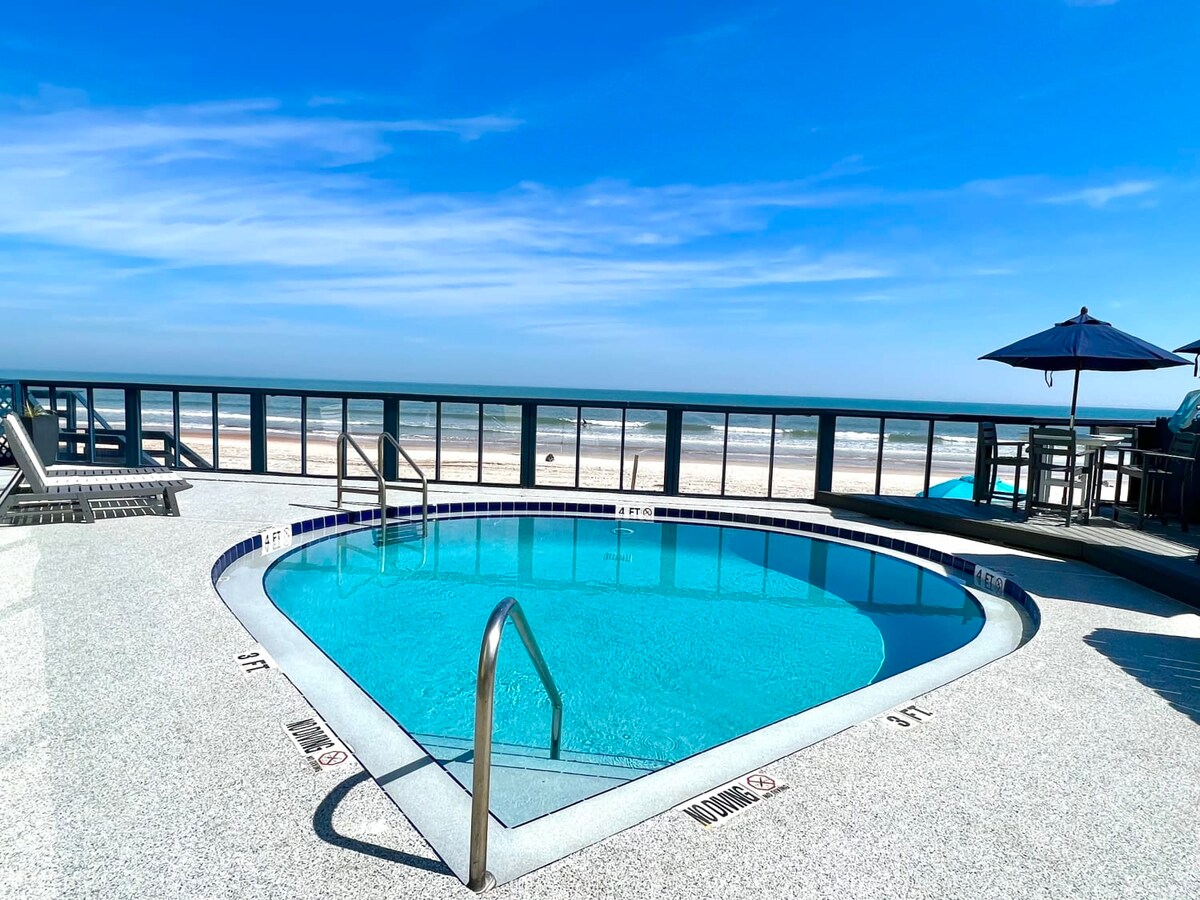 Symphony Beach Club