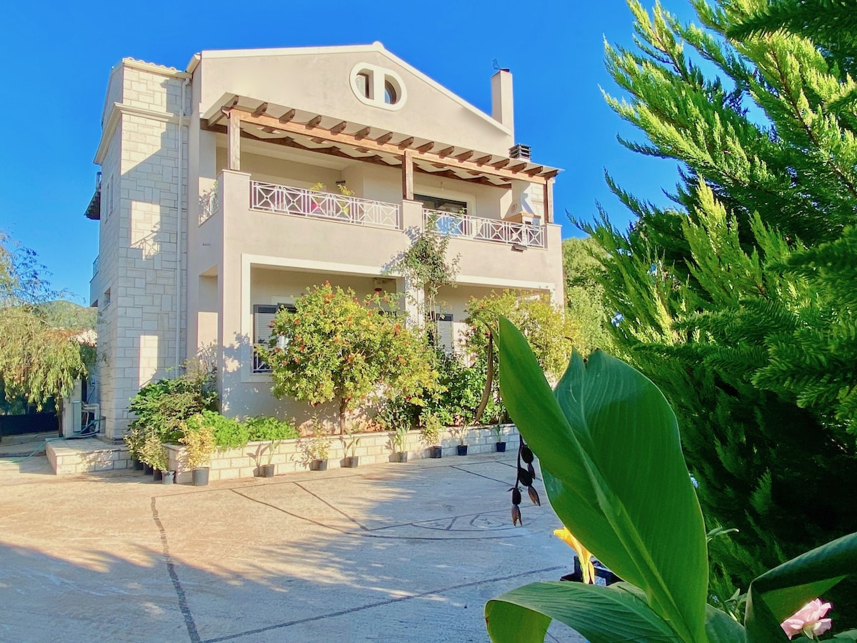 Kastro Thyme — view 3