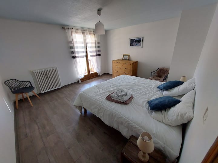 საძინებელი 4