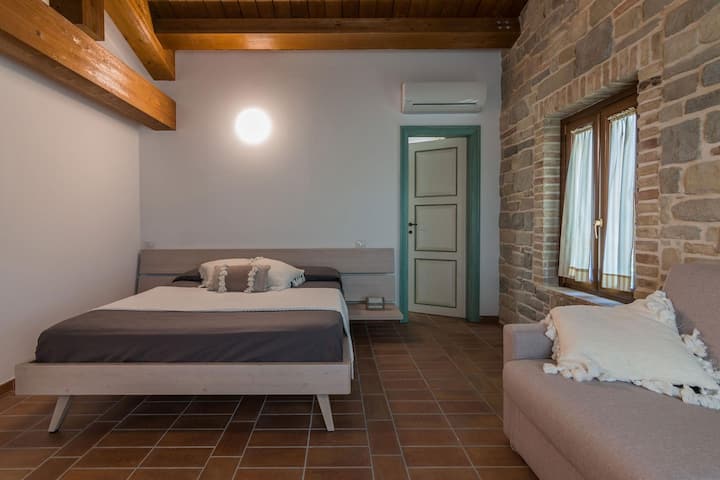 Villa Flavia - Chumba cha kulala cha watu wawili chenye kitanda sofa cha watu wawili kwenye ghorofa ya kwanza