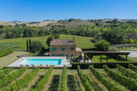 Casale Vigneto - Private pool, vineyard, Marche