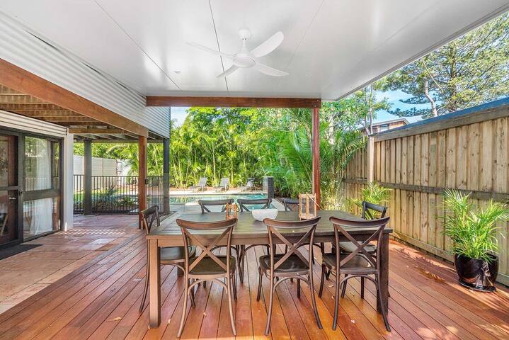 Bangalleys – beachside retreat with large pool gallery image 5