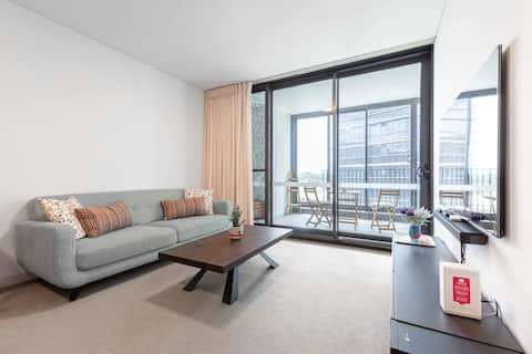 Cosy minimalism 2BD Apt near Sydney Olympic Park