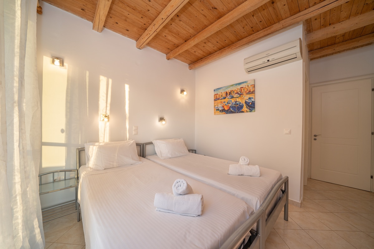 Mounda Hermes, Skala, Kefalonia