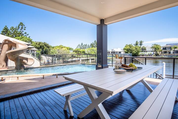 Parrearra Paradise On The Canal With Water Slide! gallery image 5