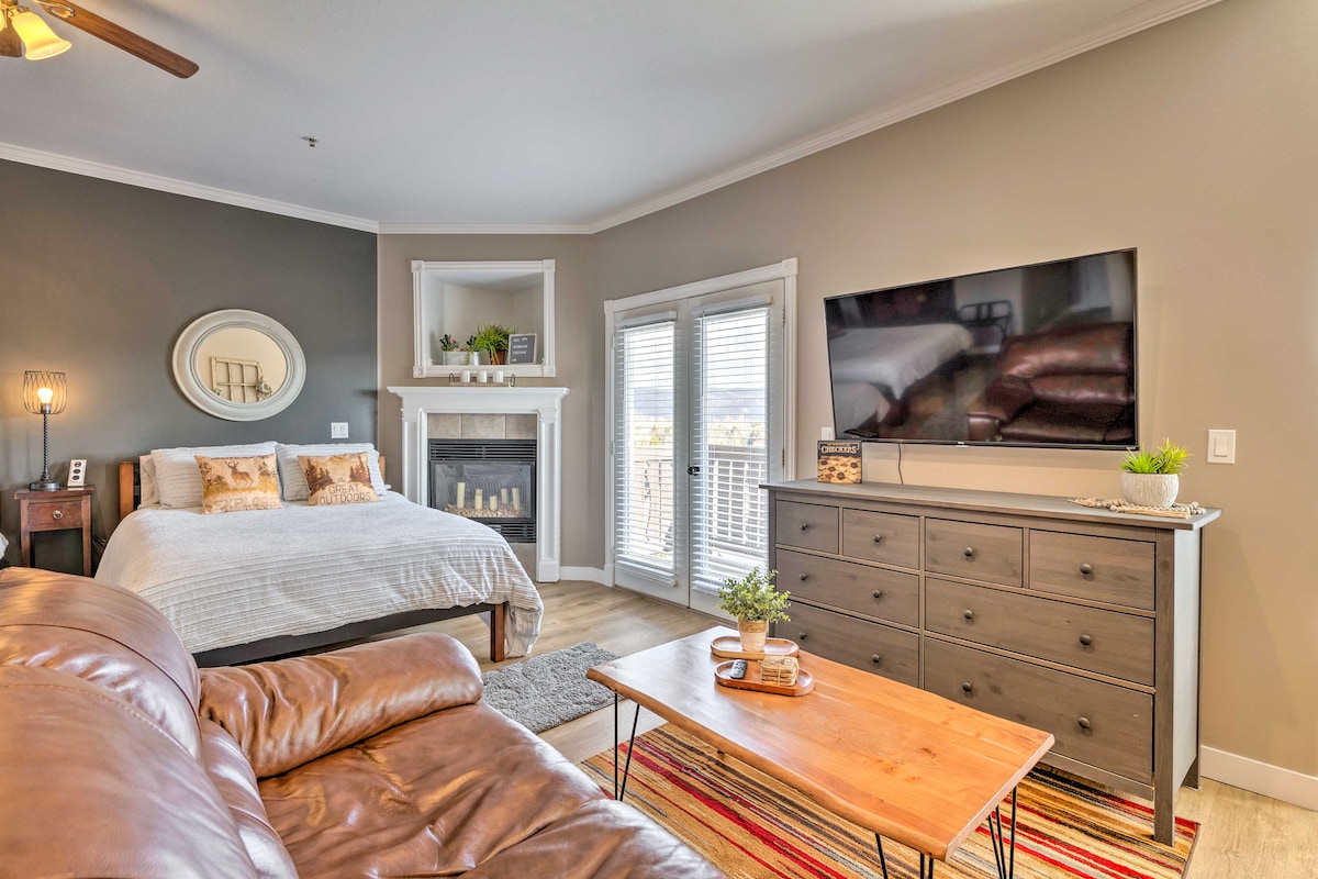 Cozy Midway Studio