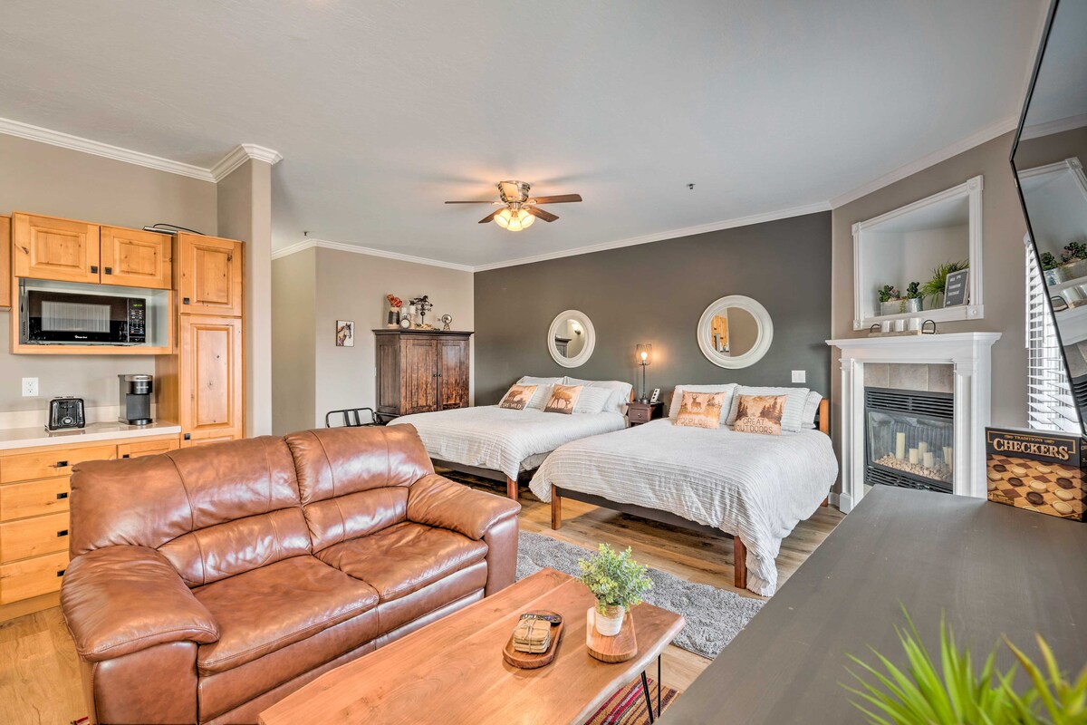 Cozy Midway Studio