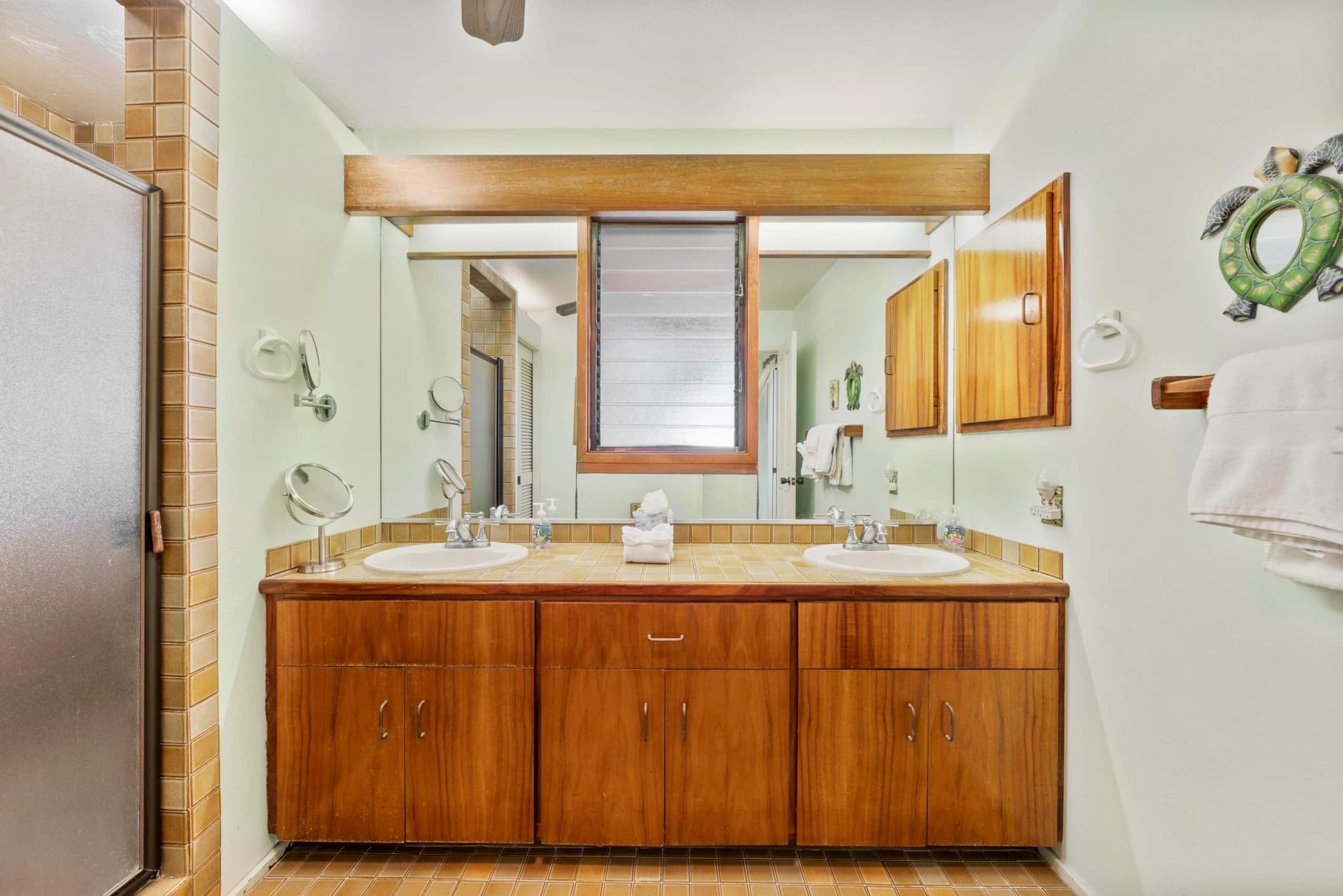 Condo in Kailua-Kona · ★4.63 · 2 bedrooms · 2 beds · 2 baths - Image 36