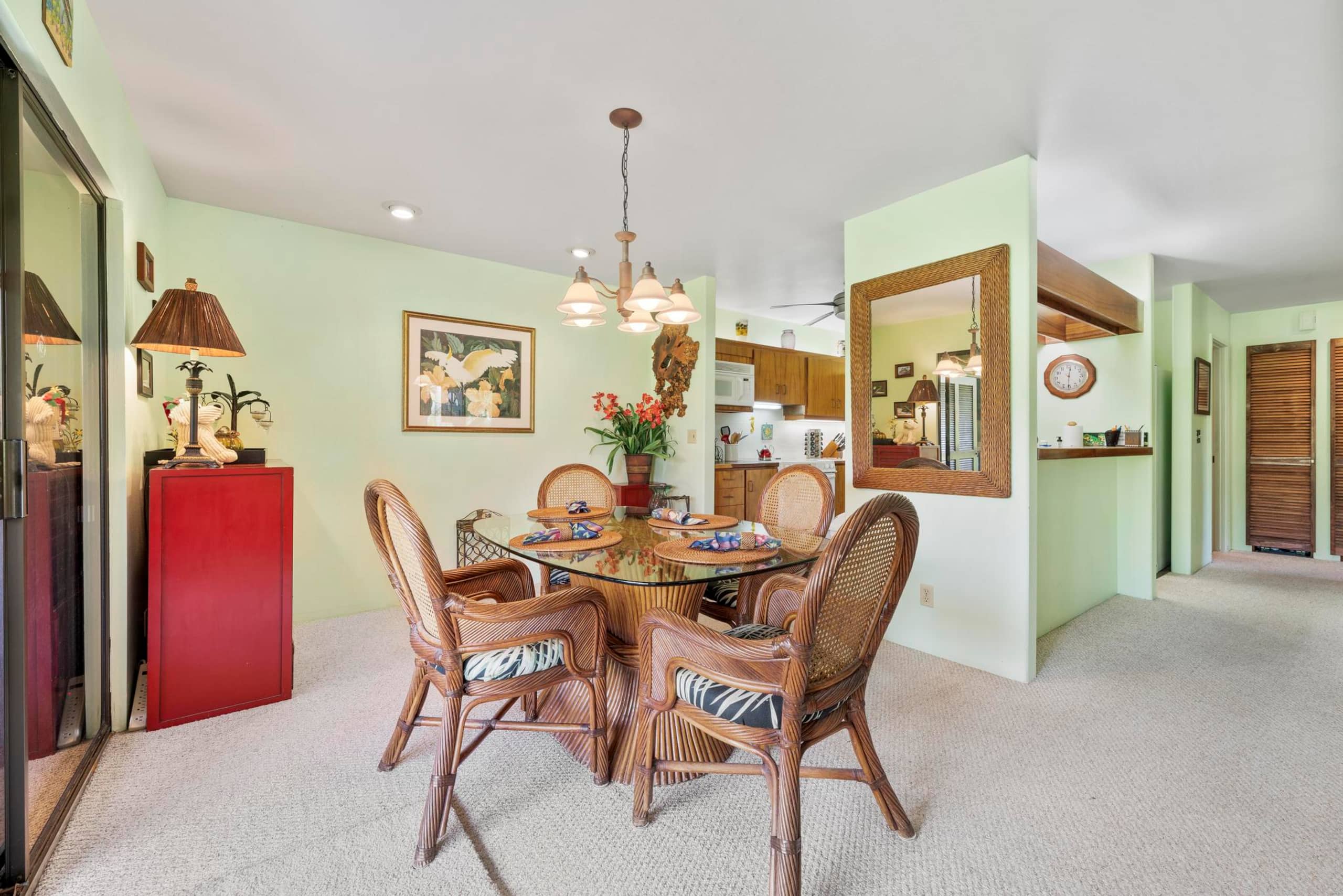 Condo in Kailua-Kona · ★4.63 · 2 bedrooms · 2 beds · 2 baths - Image 14