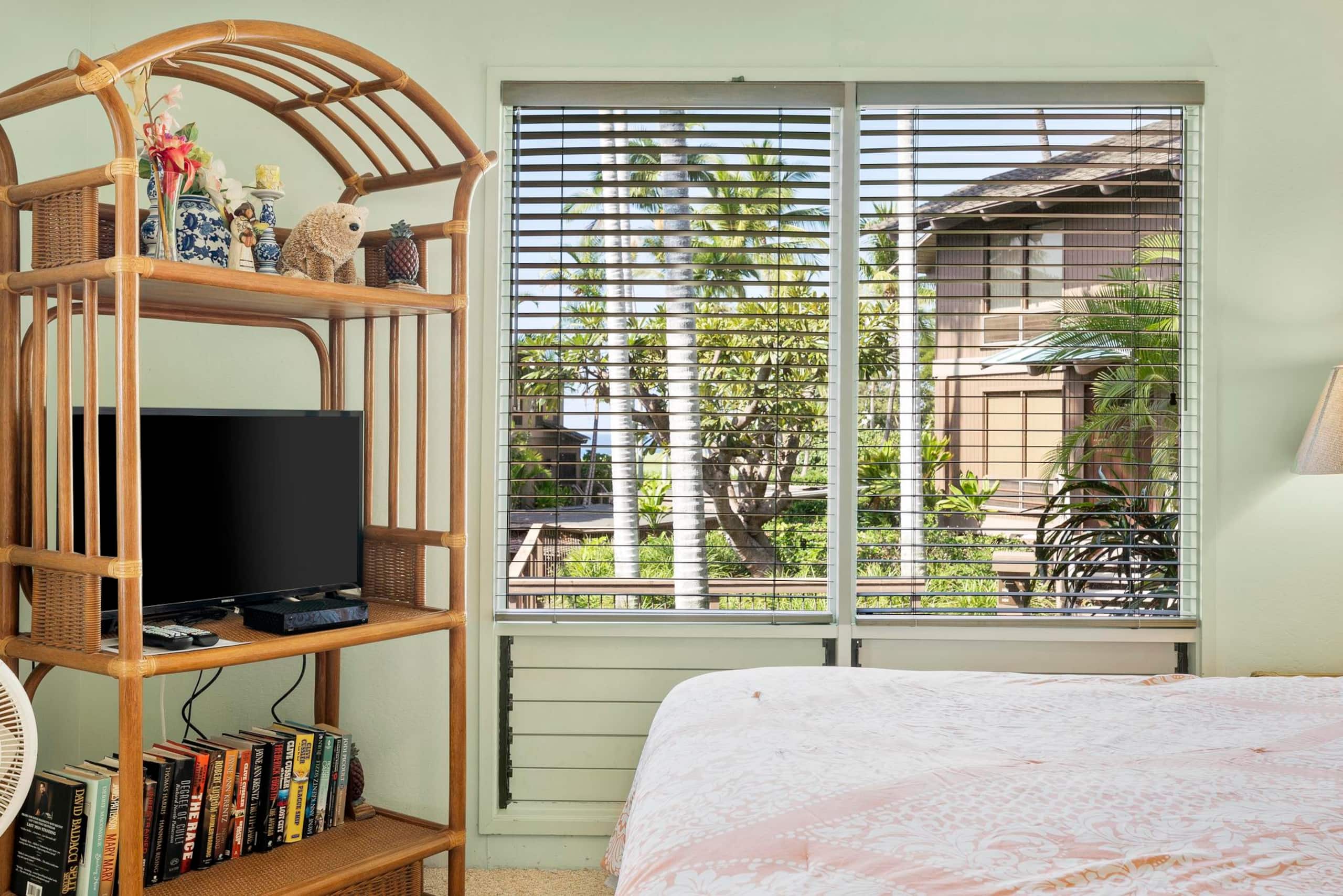 Condo in Kailua-Kona · ★4.63 · 2 bedrooms · 2 beds · 2 baths - Image 31