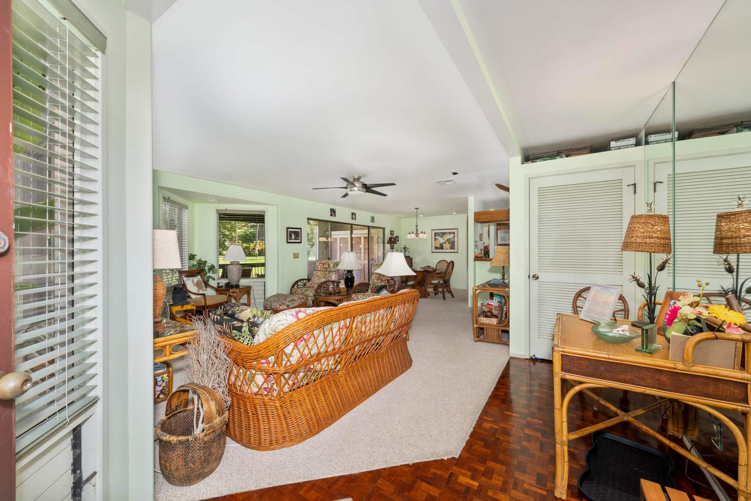 Condo in Kailua-Kona · ★4.63 · 2 bedrooms · 2 beds · 2 baths - Image 27
