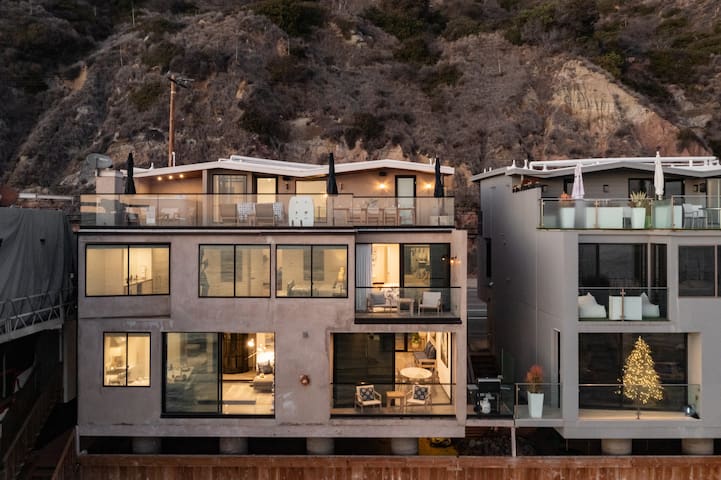 Matador by AvantStay | Oceanfront Malibu Pad gallery image 3