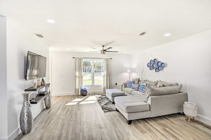 Coastal Port Charlotte Gem W/ Private Pool! - Port Charlotte